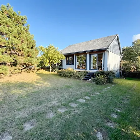 Maison Atypique -jardin, Terrasse & Perchee * Varaville