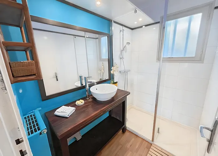 Maison Atypique -jardin, Terrasse&cabane Perchée *