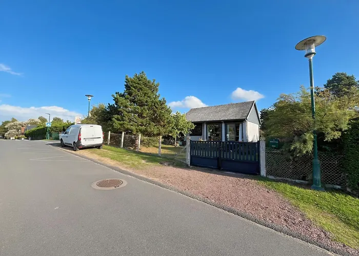Maison Atypique -jardin, Terrasse&cabane Perchée Casa vacanze *