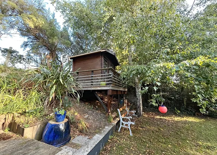 Maison Atypique -jardin, Terrasse&cabane Perchée Casa vacanze *