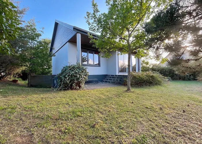 Maison Atypique -jardin, Terrasse&cabane Perchée Casa vacanze Varaville