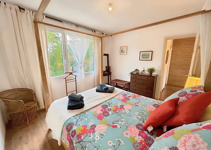 Casa vacanze Maison Atypique -jardin, Terrasse&cabane Perchée *